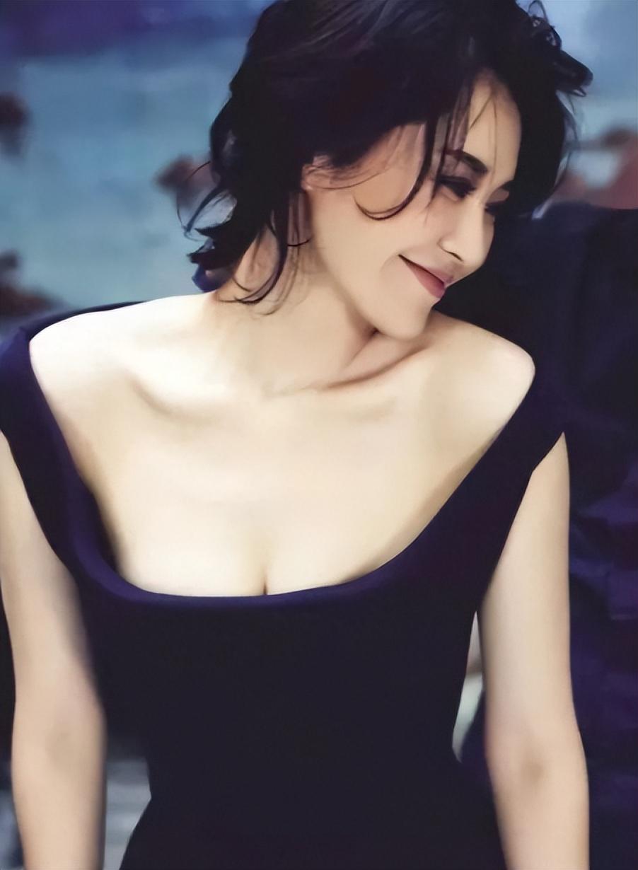 丰满美碾压骨感_骨感美女明星_审美觉醒丰满女性