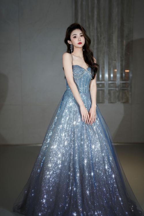 身材高挑的女明星_高个子女星代表_身材出众女明星