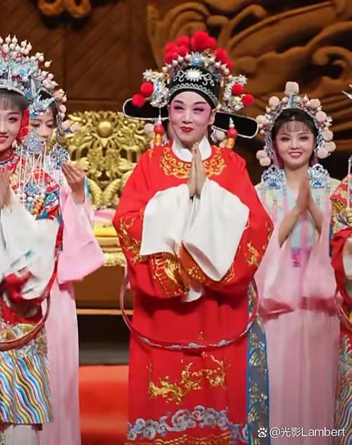 [高清] 黄梅戏《百鸟朝凤》全剧 (王成、周珊、程小君、范璇璇等主演)