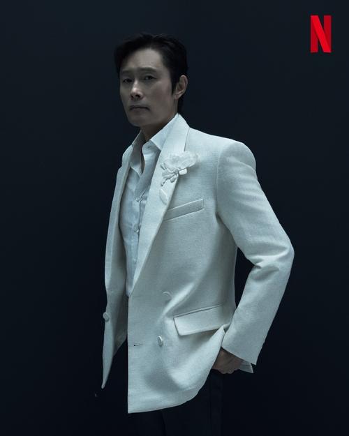 李秉宪作品中毒在线观看平台推荐，Netflix、TVING正版观看指南